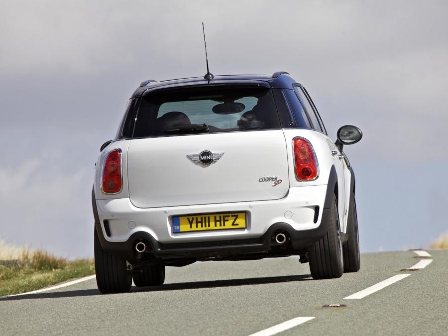  Mini Cooper Countryman SD All4 2011 года  (UK) (фото 11 из 13)